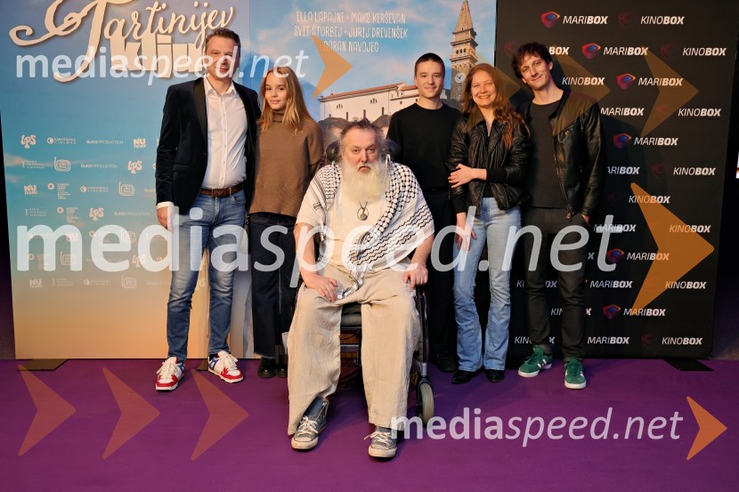  Nenad Tokalić, igralec;  Ella Lapajne, igralka;  Vinci Vogue Anžlovar, scenarist;  Svit Šturbej;  Barbara Drmota, kostumografka;  Jurij Drevenšek, igralecTartinijev ključ, premiera filma v Mariboxu
