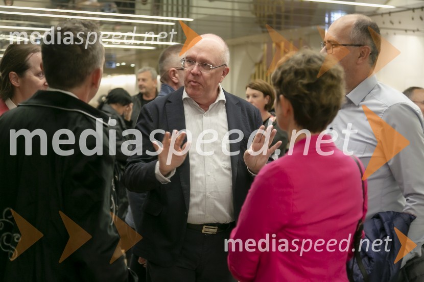 Arne Hodalič: Moje svetlobe, moj svet,  predstavitev avtobiografije, Cankarjev dom