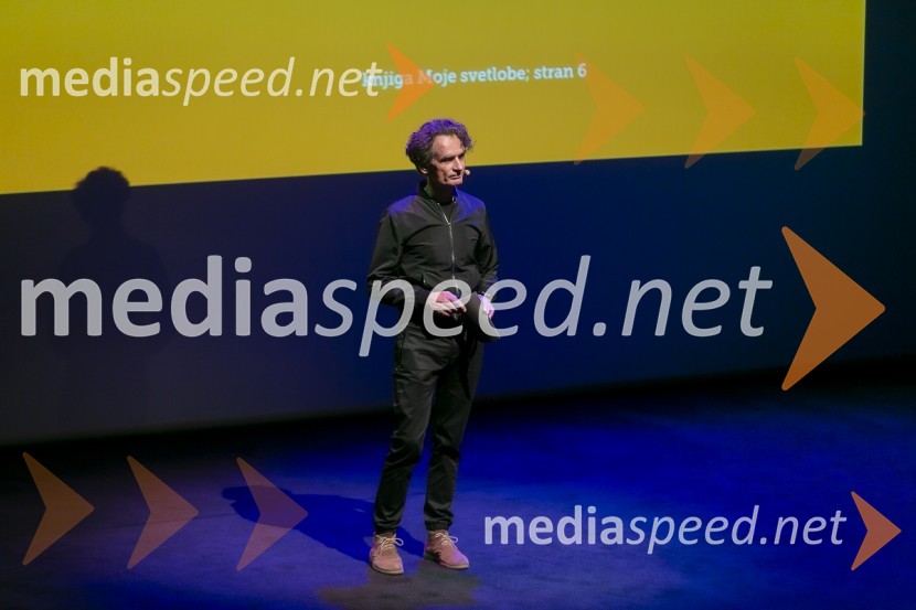  Jure Longyka, moderatorArne Hodalič: Moje svetlobe, moj svet,  predstavitev avtobiografije, Cankarjev dom