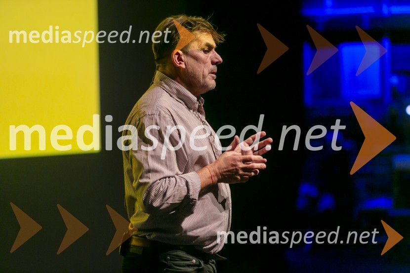  Arne Hodalič, fotografArne Hodalič: Moje svetlobe, moj svet,  predstavitev avtobiografije, Cankarjev dom