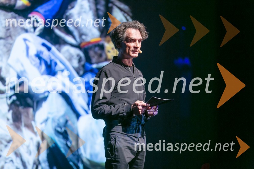  Jure Longyka, moderatorArne Hodalič: Moje svetlobe, moj svet,  predstavitev avtobiografije, Cankarjev dom