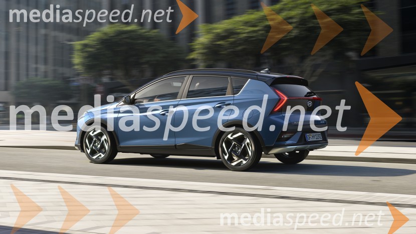 Novi Bayon: Eleganten SUV z vodilno praktičnostjo v svojem razredu