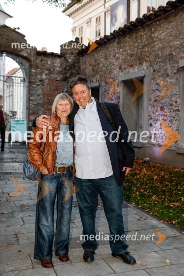  Jasna Kralj;  Egon Kragelj, fotografSlovesnost ob obeležitvi življenjskega jubileja Antona Fornezzija Tofa