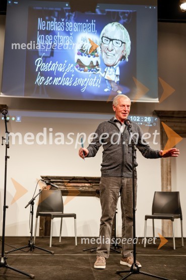  Janez Čadež, nekdanji generalni direktor RTV SLOSlovesnost ob obeležitvi življenjskega jubileja Antona Fornezzija Tofa