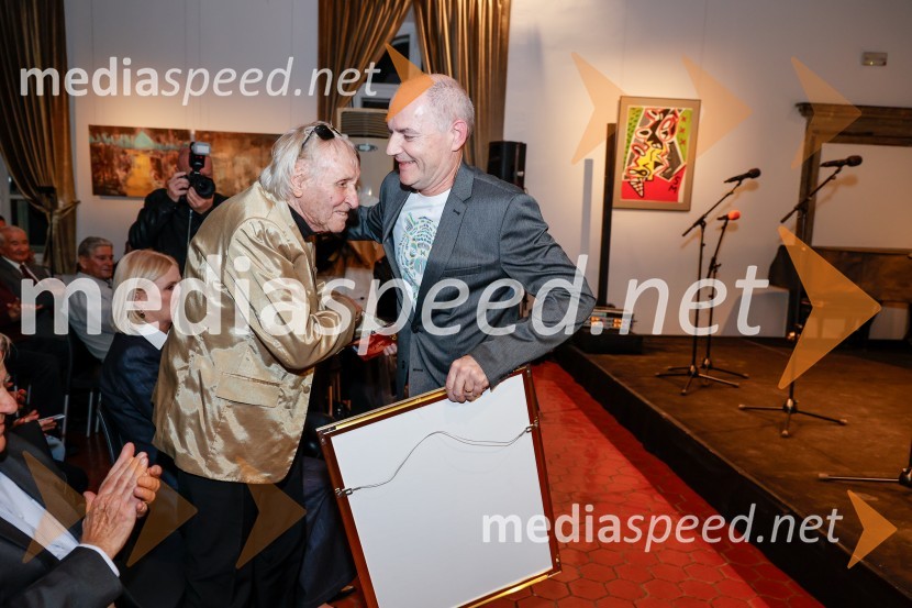  Tone Fornezzi - Tof, novinar;  Boštjan  Istenič, namestnik odgovorne urednice Nedeljskega dnevnikaSlovesnost ob obeležitvi življenjskega jubileja Antona Fornezzija Tofa