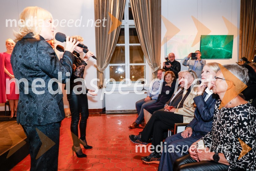  Alenka Godec, pevkaSlovesnost ob obeležitvi življenjskega jubileja Antona Fornezzija Tofa