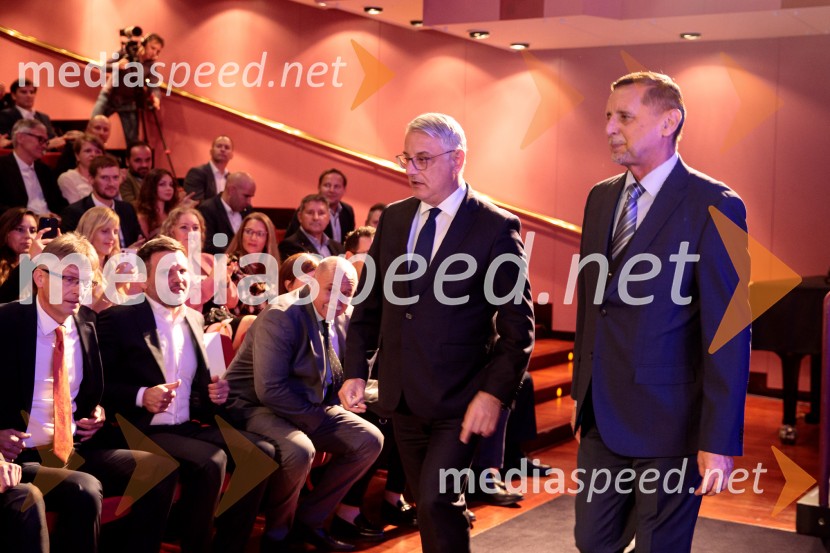  Matjaž Han, minister za gospodarstvo, turizem in šport;  ... Zlata gazela Slovenije 2024 je podjetje Hyla