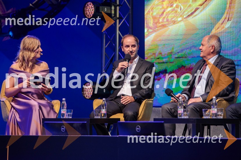  Anja Hlača Ferjančič, novinarka, RTV;  Andraž Krajnc, Caretronic, bronasta gazela 2024;  Janez Pogačar, Hyla, zlata gazela 2024Zlata gazela Slovenije 2024 je podjetje Hyla