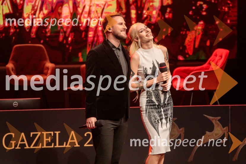  Gregor Ravnik, pevec;  Sara Briški Cirman - Raiven, pevka, harfistkaZlata gazela Slovenije 2024 je podjetje Hyla