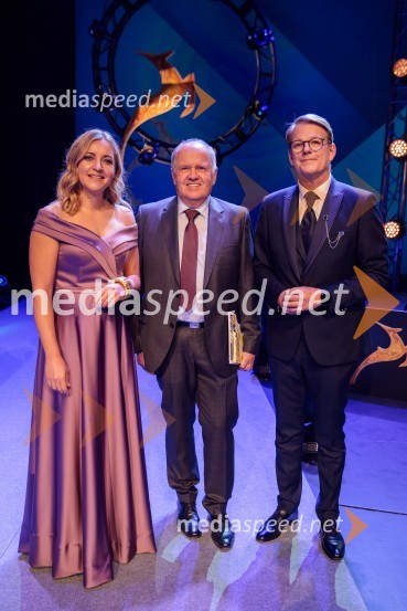  Anja Hlača Ferjančič, novinarka, RTV;  Janez Pogačar, Hyla, zlata gazela 2024;  Antiša Korljan, v.d. odgovornega urednika Primorske noviceZlata gazela Slovenije 2024 je podjetje Hyla