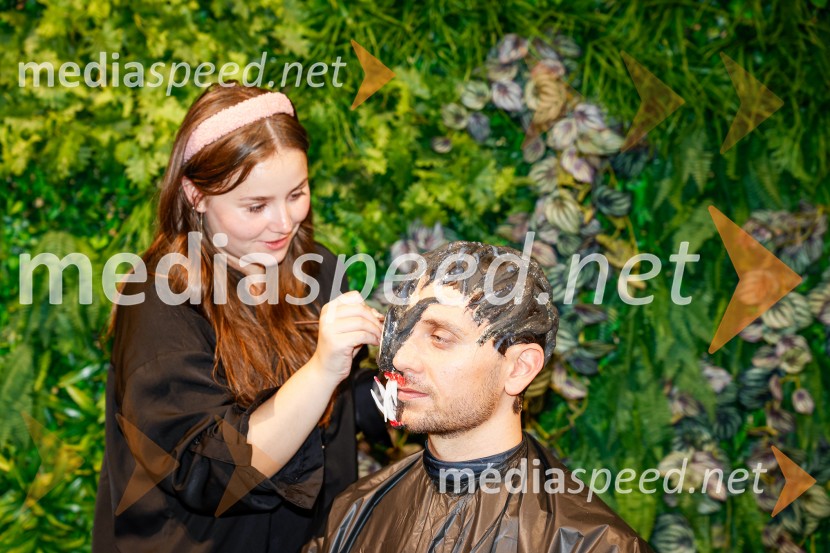  Lucija Krajnik, maskerka;  Matic  Gaiser, cosplayer, costumerVečer superjunakov s filmom Venom 3: Zadnji ples v Cineplexx Ljubljana