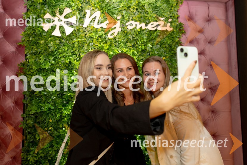  Janja Junež;  Nuša Rakovec, Zavod SLOSKI;  Kaja VrhovnikSvečana prireditev ob začetku prodaje vstopnic za tekme FIS in IBU svetovnega pokala