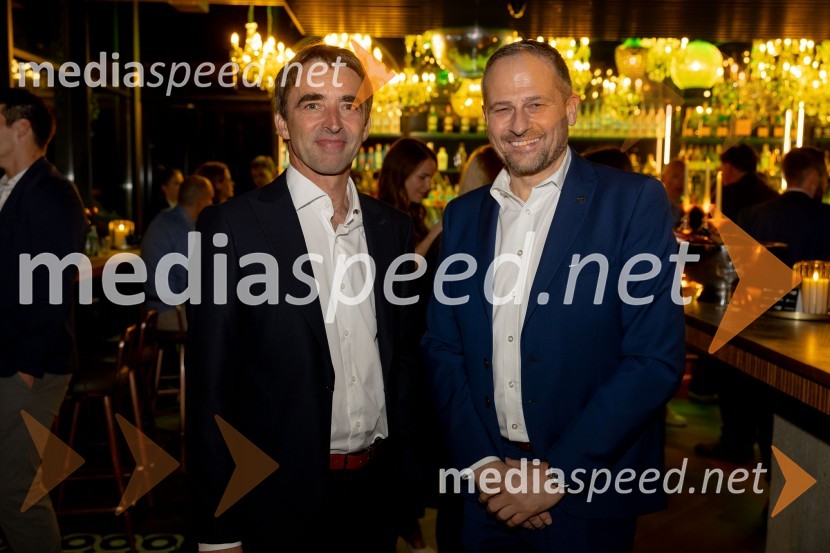 dr. Franci Petek, nekdanji smučarski skakalec in nekdanji direktor SZS;  Tomaž Šušteršič, generalni sekretar organizacijskega komiteja PlanicaSvečana prireditev ob začetku prodaje vstopnic za tekme FIS in IBU svetovnega pokala