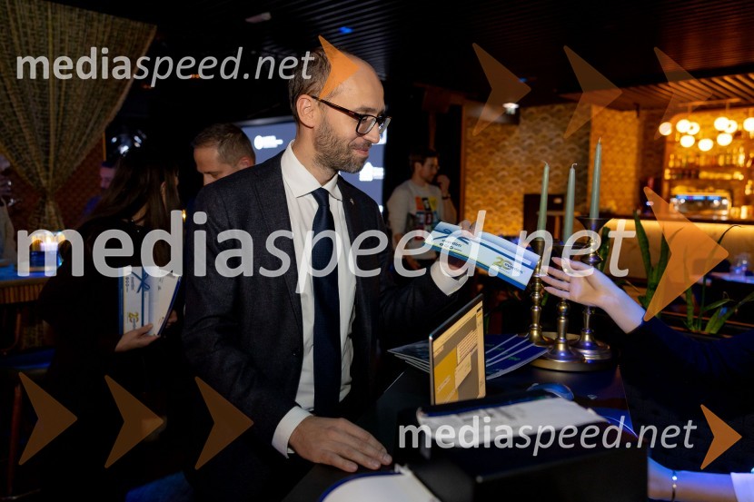  Luka Steiner, predsednik, Smučarska zveza SlovenijeSvečana prireditev ob začetku prodaje vstopnic za tekme FIS in IBU svetovnega pokala