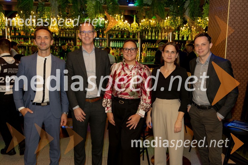  Sašo Bertoncelj, telovadec;  ... ;  ... ;  ... ;  ... Svečana prireditev ob začetku prodaje vstopnic za tekme FIS in IBU svetovnega pokala