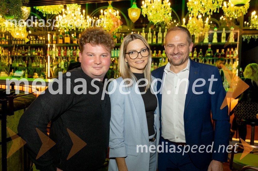  ... ;  ... ;  Tomaž Šušteršič, generalni sekretar organizacijskega komiteja PlanicaSvečana prireditev ob začetku prodaje vstopnic za tekme FIS in IBU svetovnega pokala