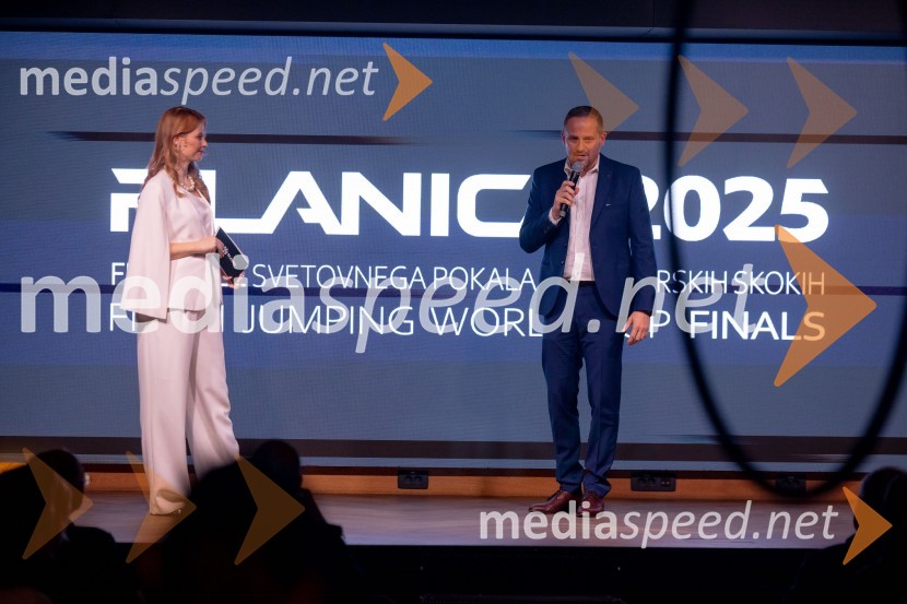  Klara Eva Kukovičič;  Tomaž Šušteršič, generalni sekretar organizacijskega komiteja PlanicaSvečana prireditev ob začetku prodaje vstopnic za tekme FIS in IBU svetovnega pokala