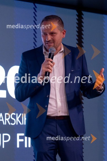  Tomaž Šušteršič, generalni sekretar organizacijskega komiteja PlanicaSvečana prireditev ob začetku prodaje vstopnic za tekme FIS in IBU svetovnega pokala