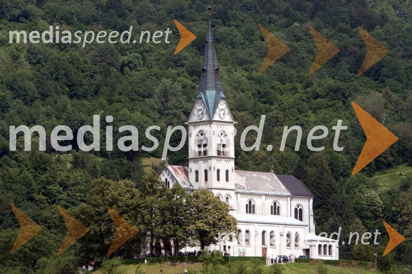 Cerkev Srca Jezusovega, Drežnica nad KobaridomJanez Janša in Urška Bačovnik Janša, njuna poroka