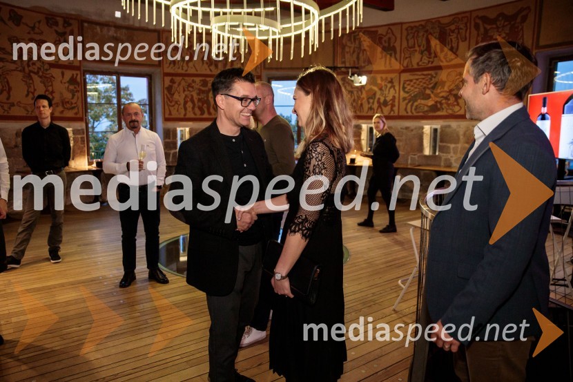  Tine Kek,  direktor, Ptujska klet d.o.o;  ... Pelinkovec Ultimus, predstavitev najnovejše grenčice na trgu