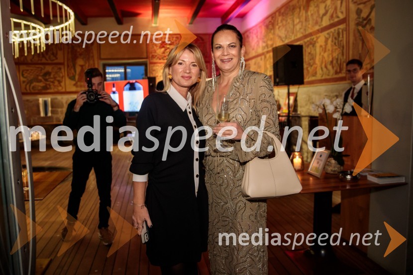  Metka  Kejžar, direktorica, DigiTalk d.o.o.;  Pika  Zrim, urednica spletnega portala citylife.si in modna vplivnicaPelinkovec Ultimus, predstavitev najnovejše grenčice na trgu