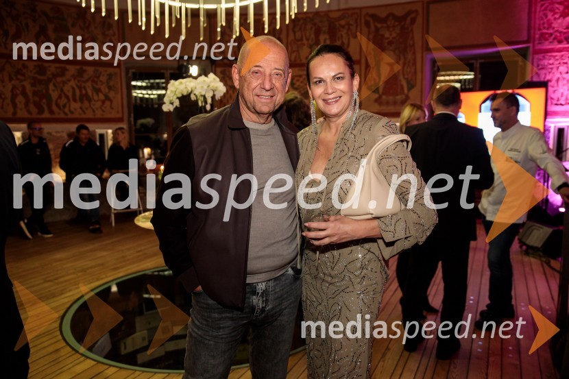  Tibor Šimonka, predsednik Gospodarske zbornice Slovenije ;  Pika  Zrim, urednica spletnega portala citylife.si in modna vplivnicaPelinkovec Ultimus, predstavitev najnovejše grenčice na trgu