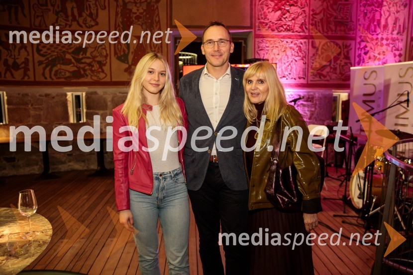  ... ;  ... ;  Dada  Jerovšek, Kaval GroupPelinkovec Ultimus, predstavitev najnovejše grenčice na trgu