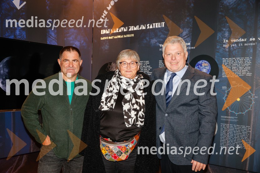  ... ;  ... ; dr. Miha Jeršek, direktor, Prirodoslovni muzej SlovenijeVsega je kriva Luna, odprtje razstave v Prirodoslovnem muzeju Slovenije