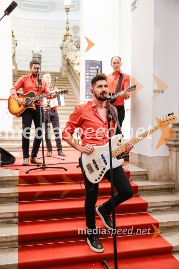  Miha Novak, skupina ČukiVsega je kriva Luna, odprtje razstave v Prirodoslovnem muzeju Slovenije