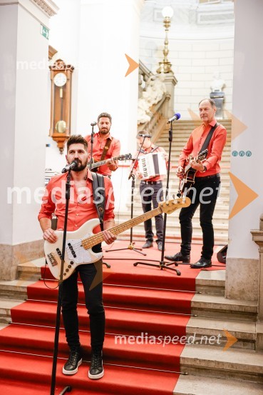  Miha Novak, skupina Čuki;  Jože Potrebuješ, skupina ČukiVsega je kriva Luna, odprtje razstave v Prirodoslovnem muzeju Slovenije