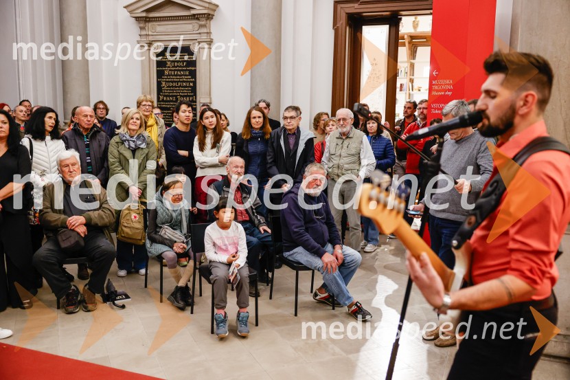 Vsega je kriva Luna, odprtje razstave v Prirodoslovnem muzeju Slovenije