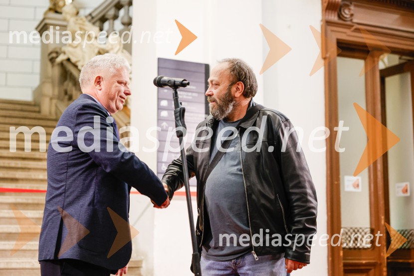 dr. Miha Jeršek, direktor, Prirodoslovni muzej Slovenije;  ... Vsega je kriva Luna, odprtje razstave v Prirodoslovnem muzeju Slovenije