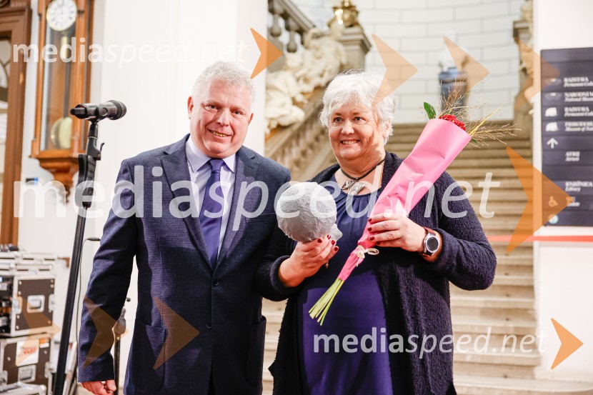 dr. Miha Jeršek, direktor, Prirodoslovni muzej Slovenije;  ... Vsega je kriva Luna, odprtje razstave v Prirodoslovnem muzeju Slovenije