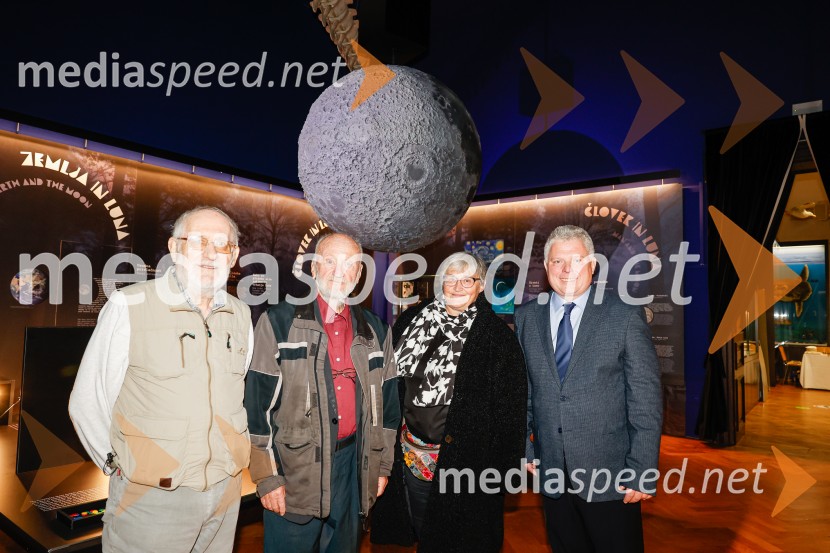  ... ;  ... ;  ... ; dr. Miha Jeršek, direktor, Prirodoslovni muzej SlovenijeVsega je kriva Luna, odprtje razstave v Prirodoslovnem muzeju Slovenije
