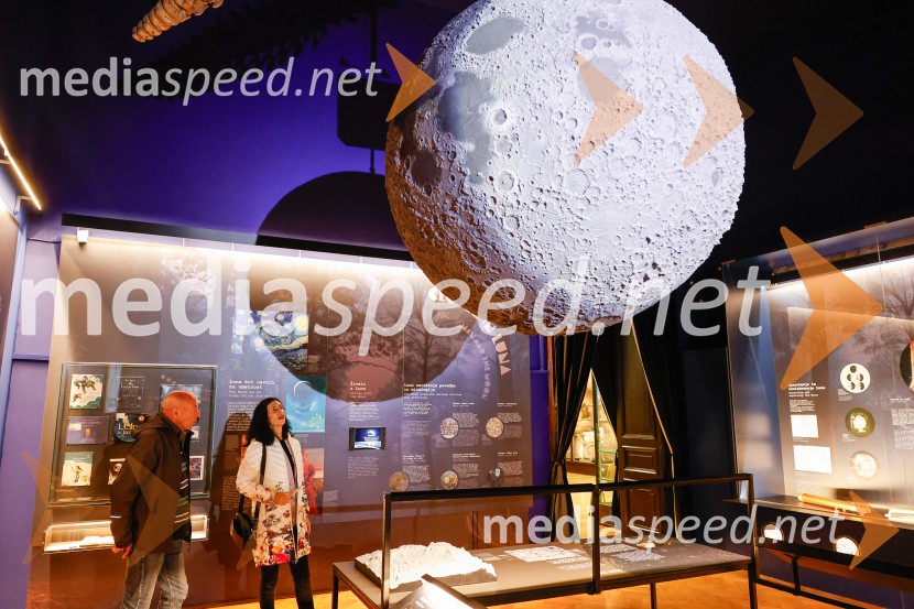 Vsega je kriva Luna, odprtje razstave v Prirodoslovnem muzeju Slovenije