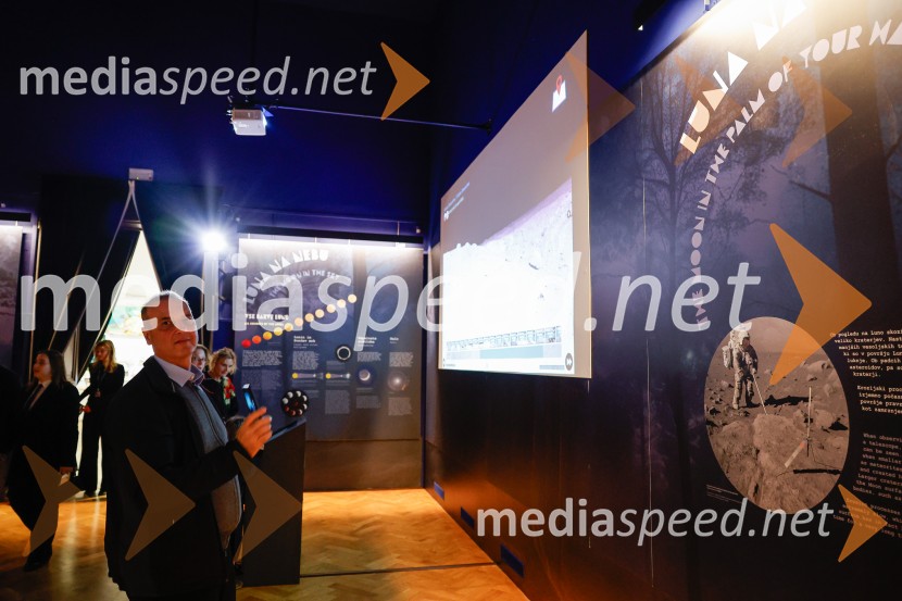 Vsega je kriva Luna, odprtje razstave v Prirodoslovnem muzeju Slovenije