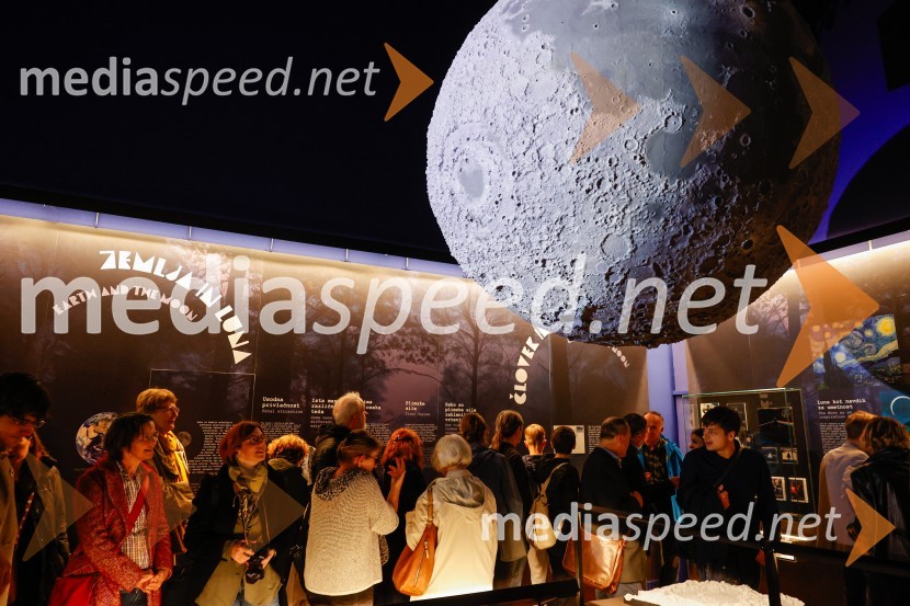 Vsega je kriva Luna, odprtje razstave v Prirodoslovnem muzeju Slovenije