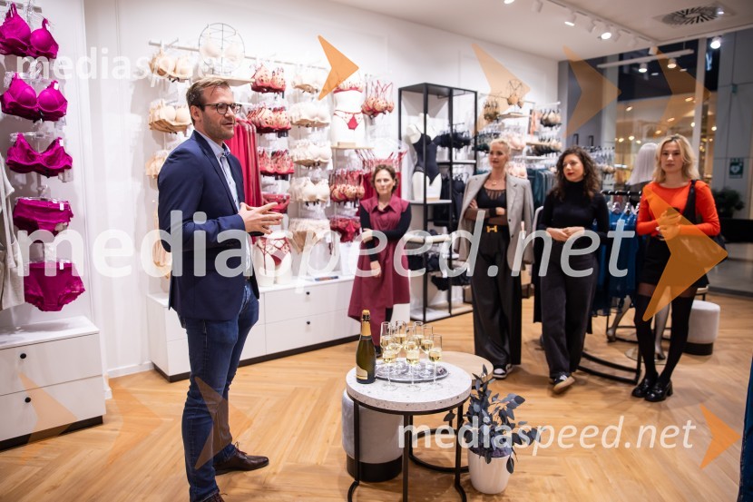  Luka Južna, direktor podjetja LiscaOtvoritev prenovljene trgovine Lisca v Supernovi Kranj