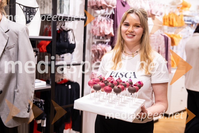 Otvoritev prenovljene trgovine Lisca v Supernovi Kranj