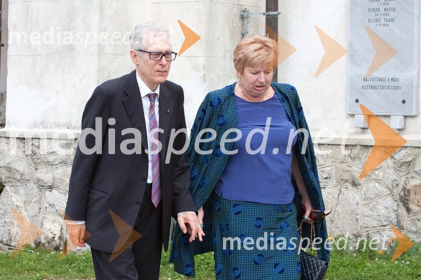 Dr. Lovro Šturm, nekdanji minister za pravosodje in njegova soprogaJanez Janša in Urška Bačovnik Janša, njuna poroka