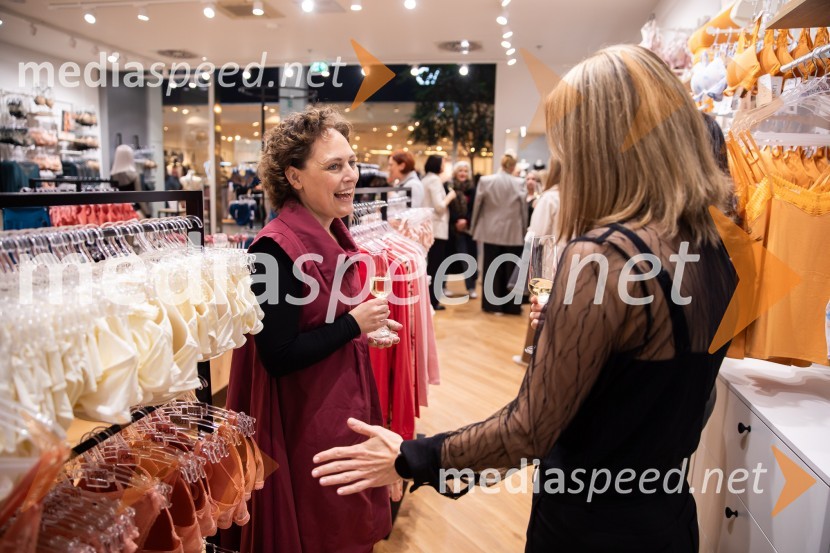 Otvoritev prenovljene trgovine Lisca v Supernovi Kranj