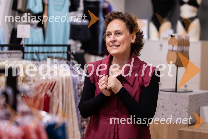 Otvoritev prenovljene trgovine Lisca v Supernovi Kranj