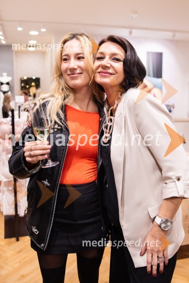  Ana  Teržan, Anabel pevka;  Tamara Busar, vodja marketinških projektov v LisciOtvoritev prenovljene trgovine Lisca v Supernovi Kranj