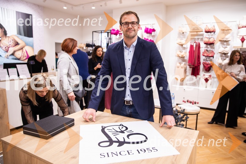  Luka Južna, direktor podjetja LiscaOtvoritev prenovljene trgovine Lisca v Supernovi Kranj