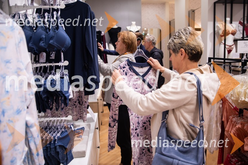 Otvoritev prenovljene trgovine Lisca v Supernovi Kranj