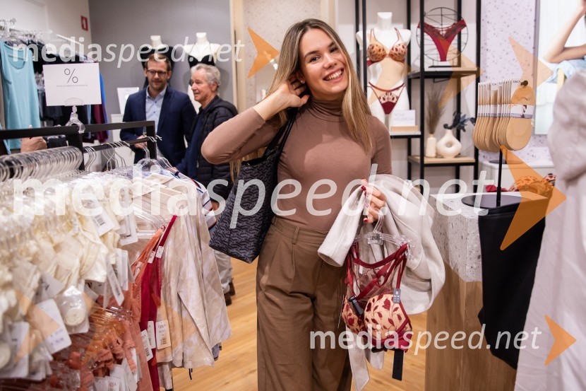 Otvoritev prenovljene trgovine Lisca v Supernovi Kranj