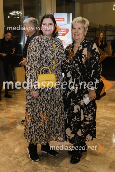  Teja Pelko, novinarka;  Irena  Butoln, germanistkaLuč ugasne, premiera drame v MGL