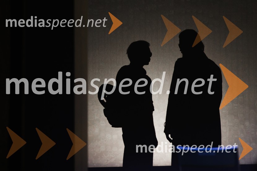 Luč ugasne, premiera drame v MGL