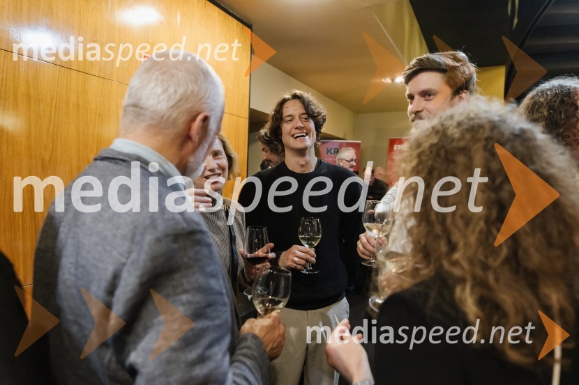  Domen Valič, igralecLuč ugasne, premiera drame v MGL