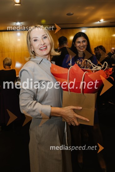  Tanja Ribič, igralkaLuč ugasne, premiera drame v MGL